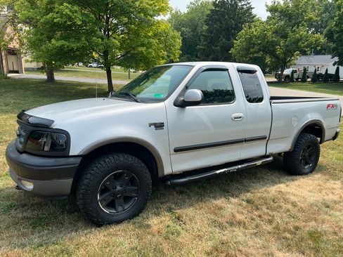 Used 2003 Ford F150 XLT AWD/4WD image 13