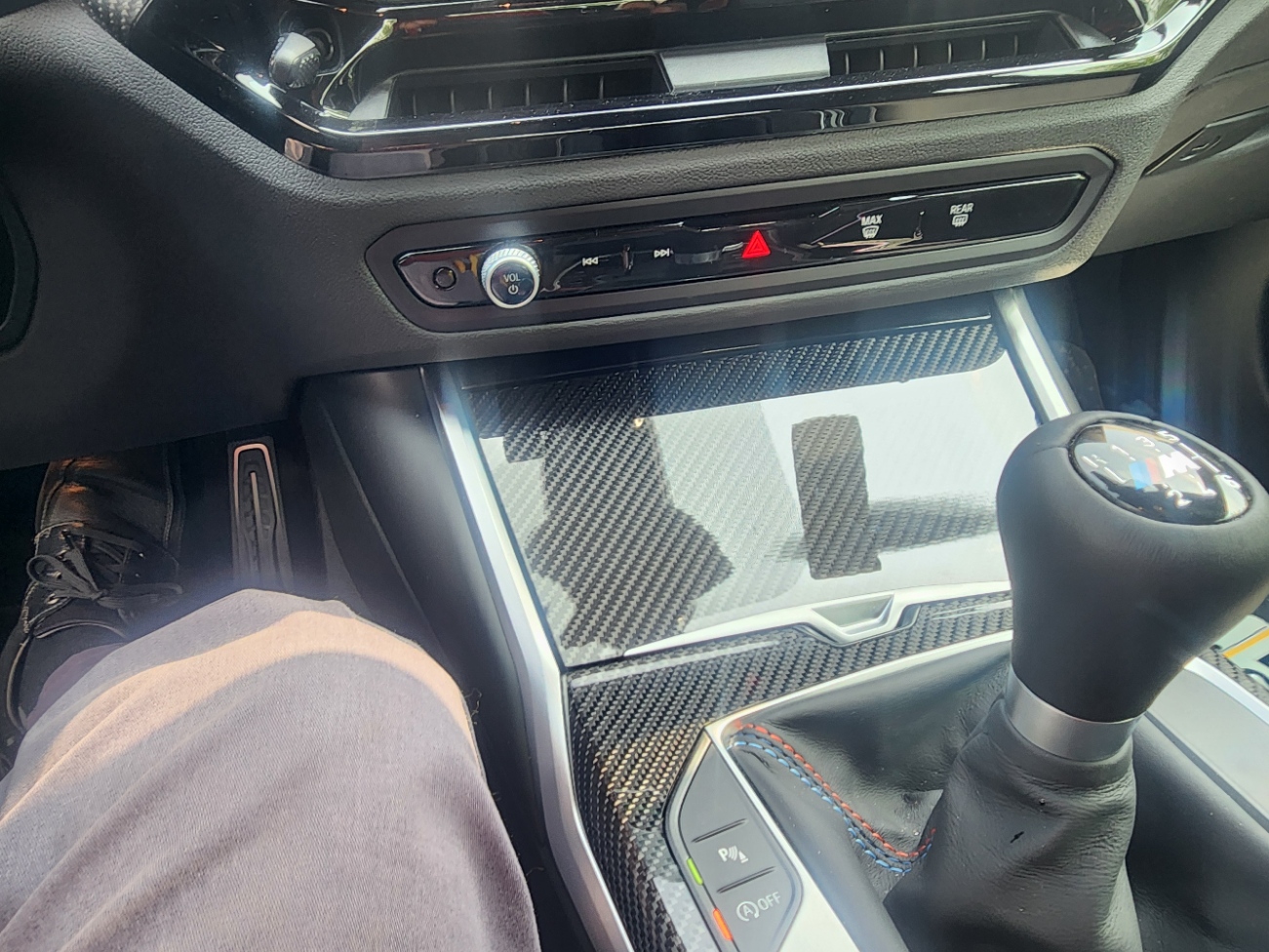 Used 2025 BMW M2 w/ Lighting Package RWD image 8