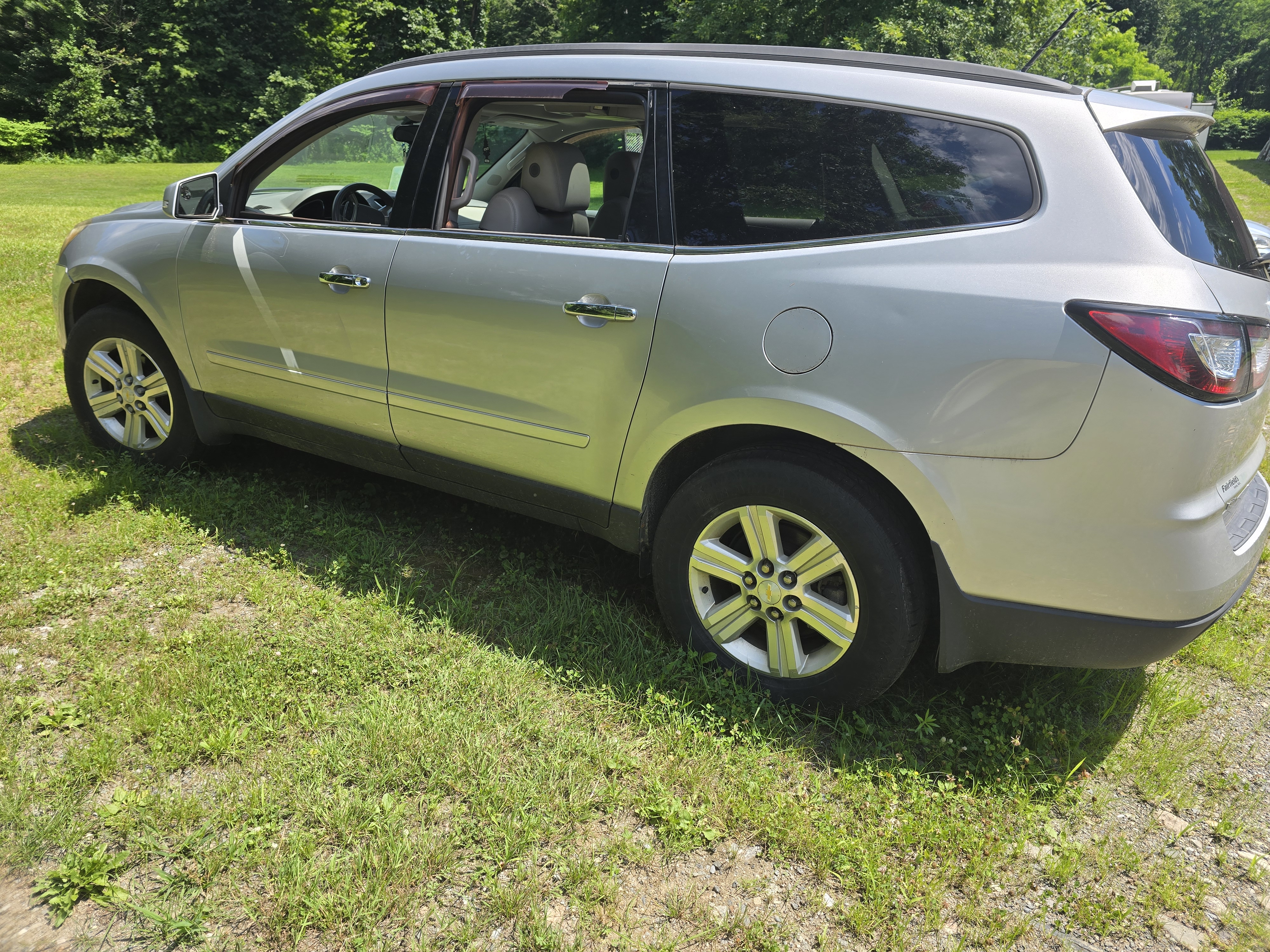 Used 2013 Chevrolet Traverse LT AWD/4WD image 16
