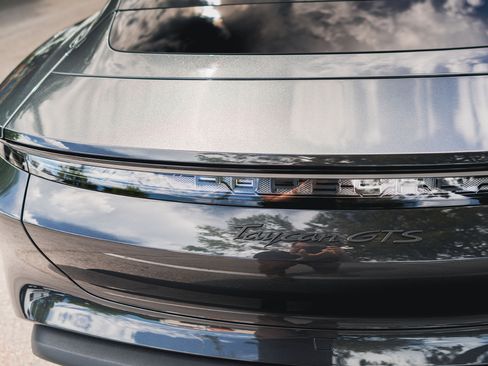 Used 2025 Porsche Taycan GTS image 6