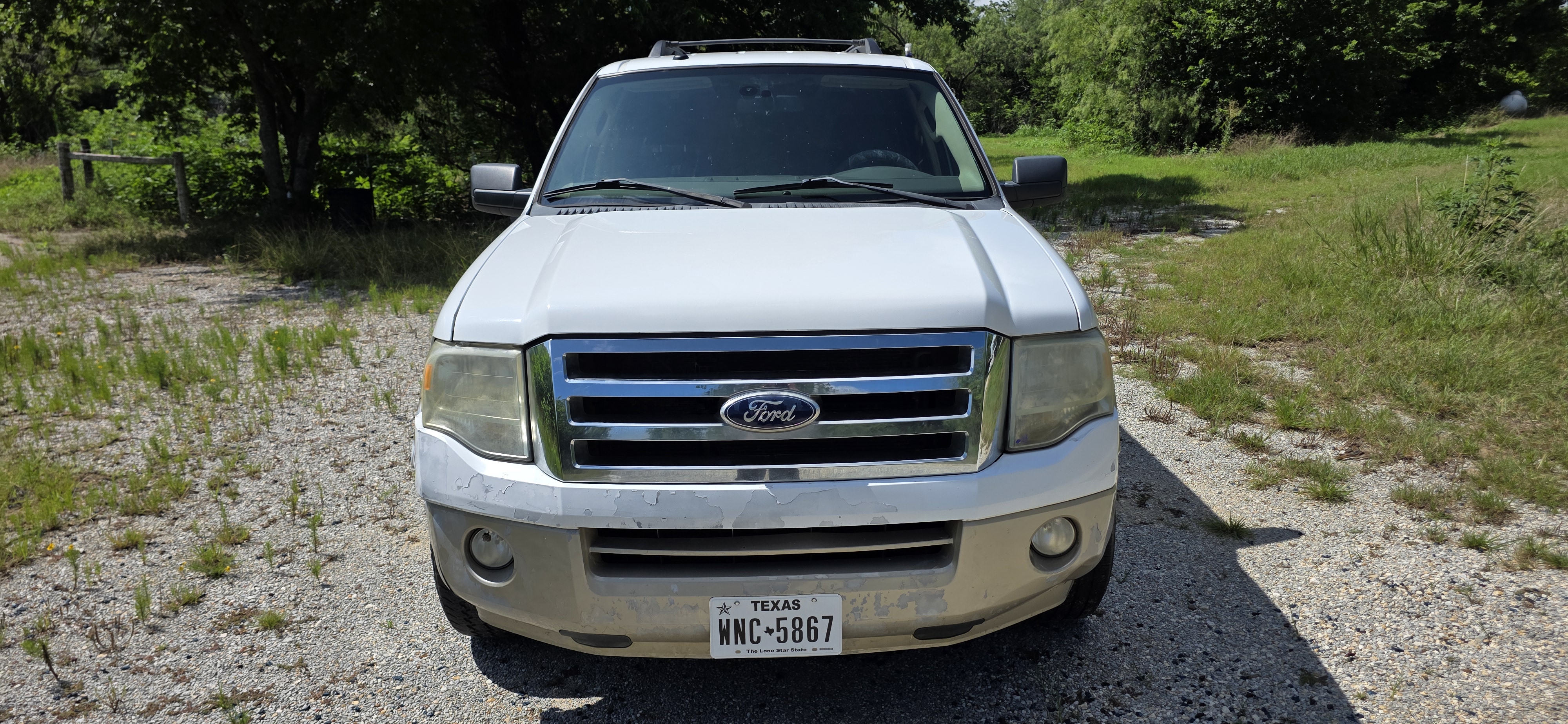 Used 2010 Ford Expedition EL 2WD image 2