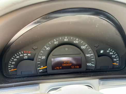 Used 2002 Mercedes-Benz C 240 Sedan image 14