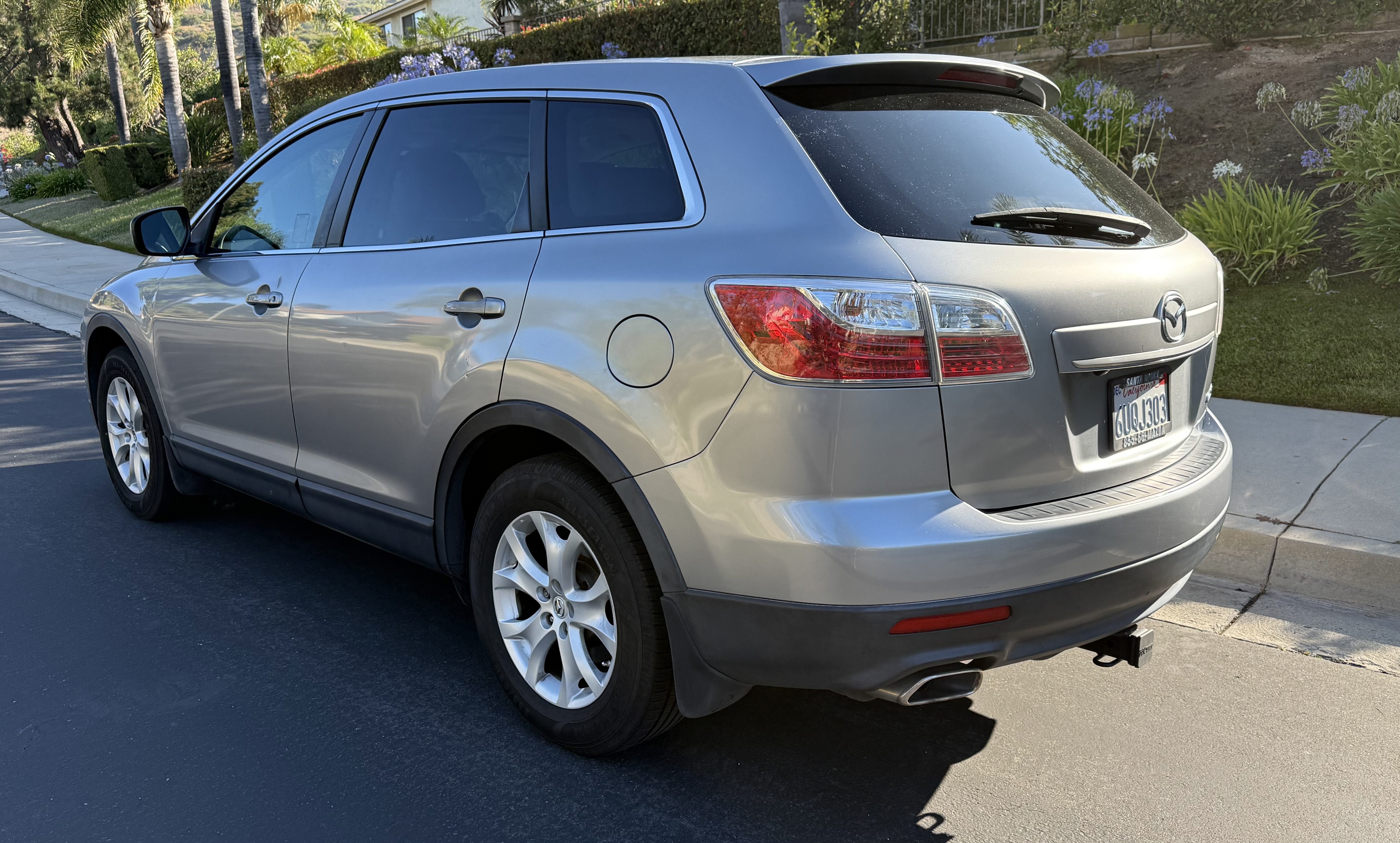 Used 2011 MAZDA CX-9 Touring w/ Moonroof & Bose Audio Pkg FWD image 8