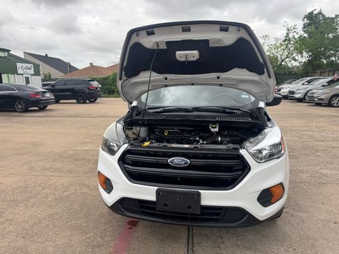 Used 2018 Ford Escape S image 9