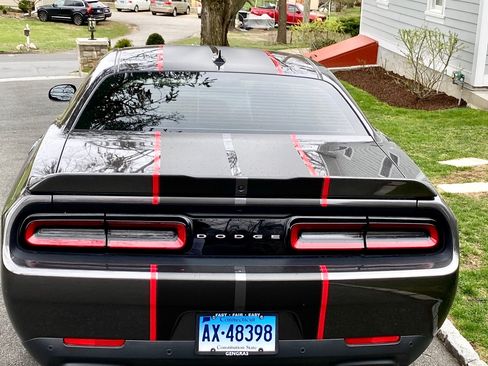 Used 2020 Dodge Challenger R/T w/ Plus Package image 5