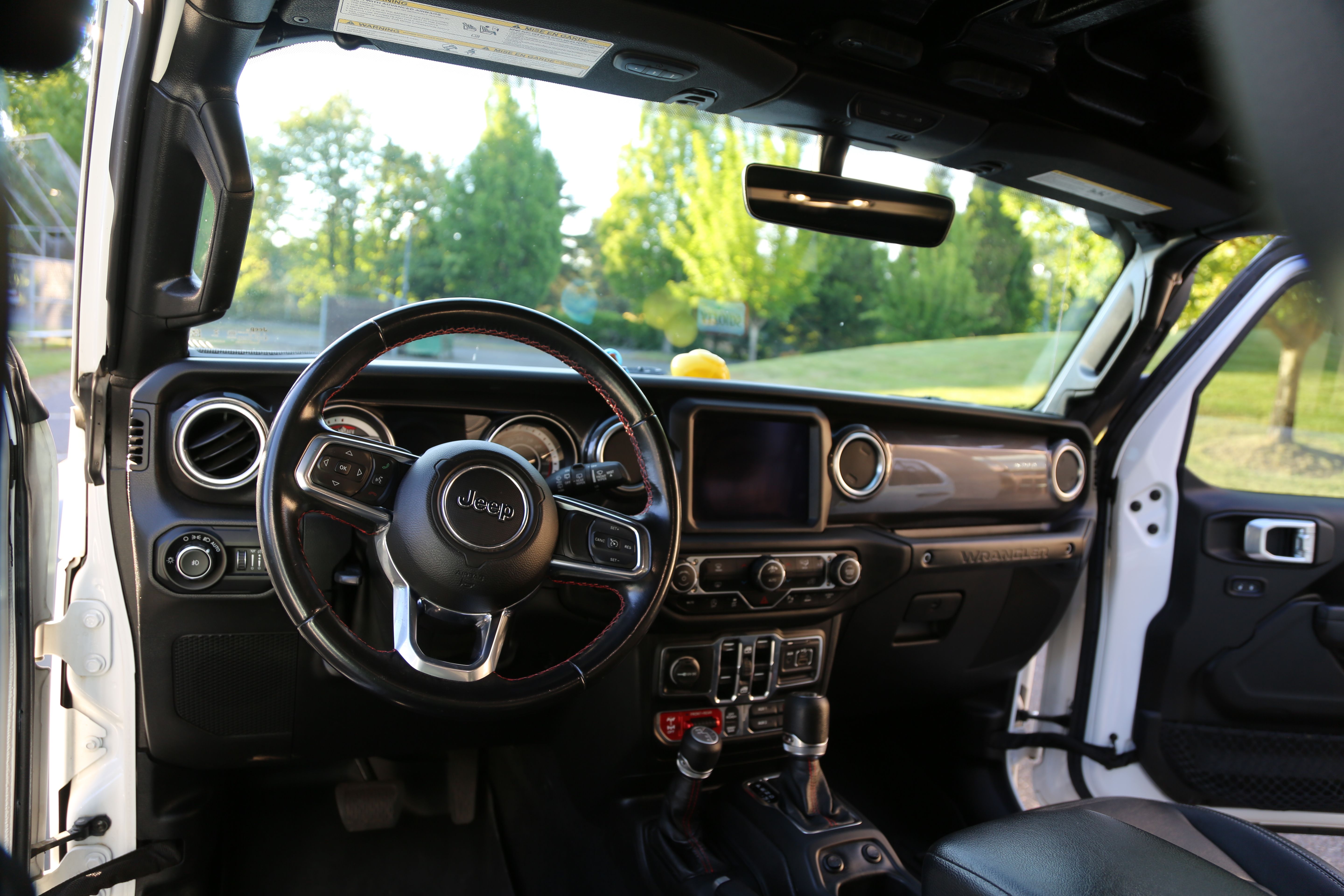 Used 2021 Jeep Wrangler Unlimited Rubicon AWD/4WD image 8