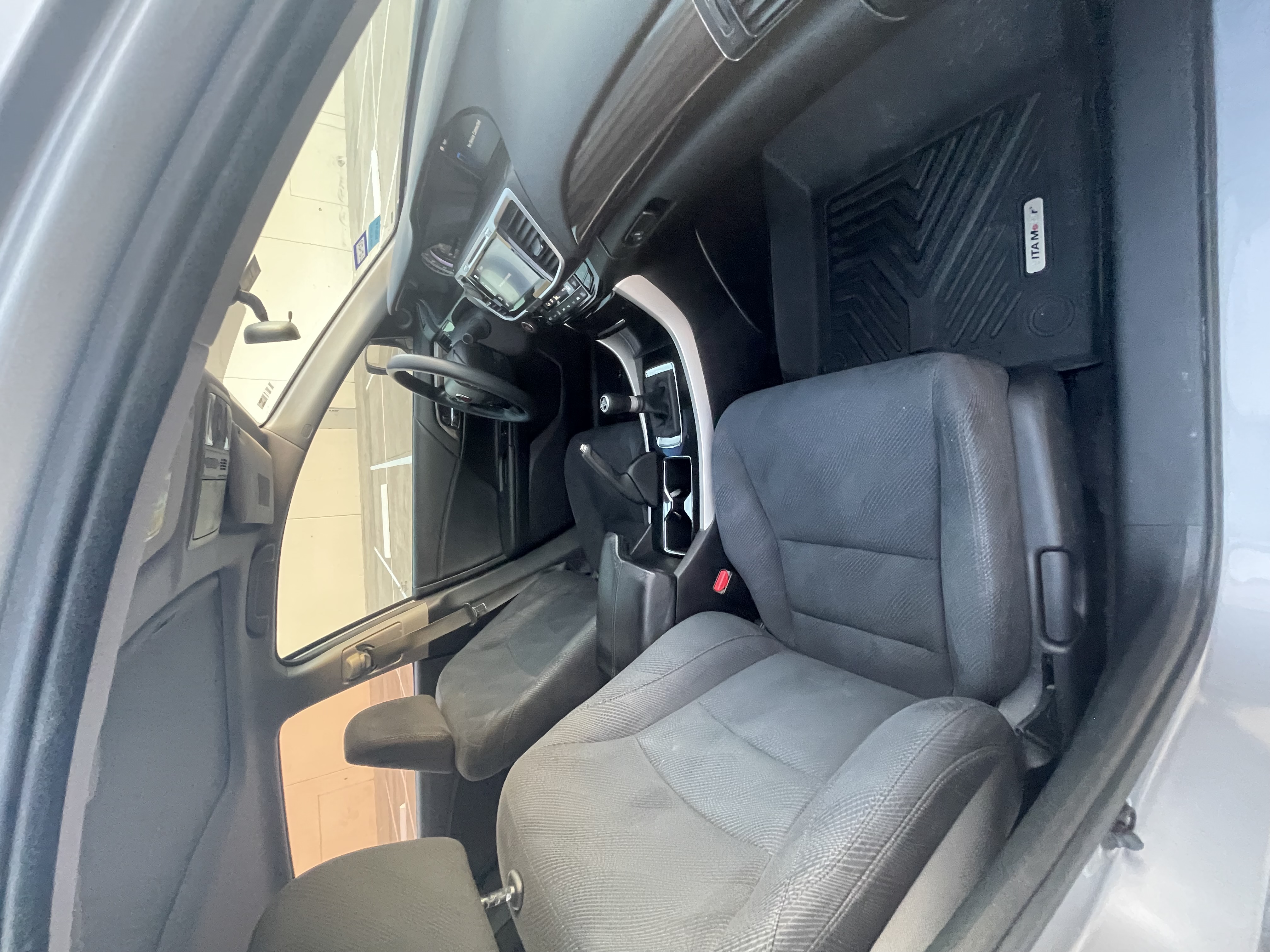 Used 2016 Honda Accord EX image 25