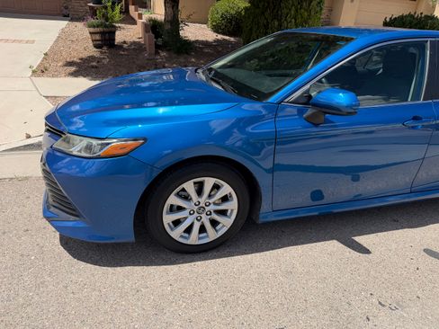 Used 2019 Toyota Camry LE FWD image 2