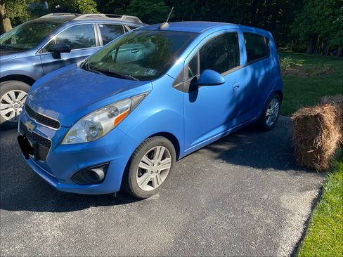 Used 2015 Chevrolet Spark LT FWD image 2