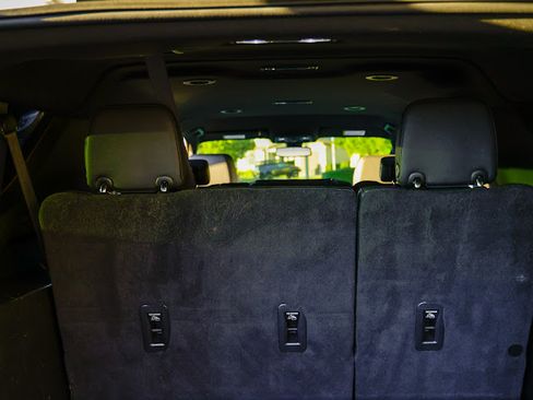 Used 2022 Chevrolet Suburban Z71 w/ Z71 Off-Road Package image 26