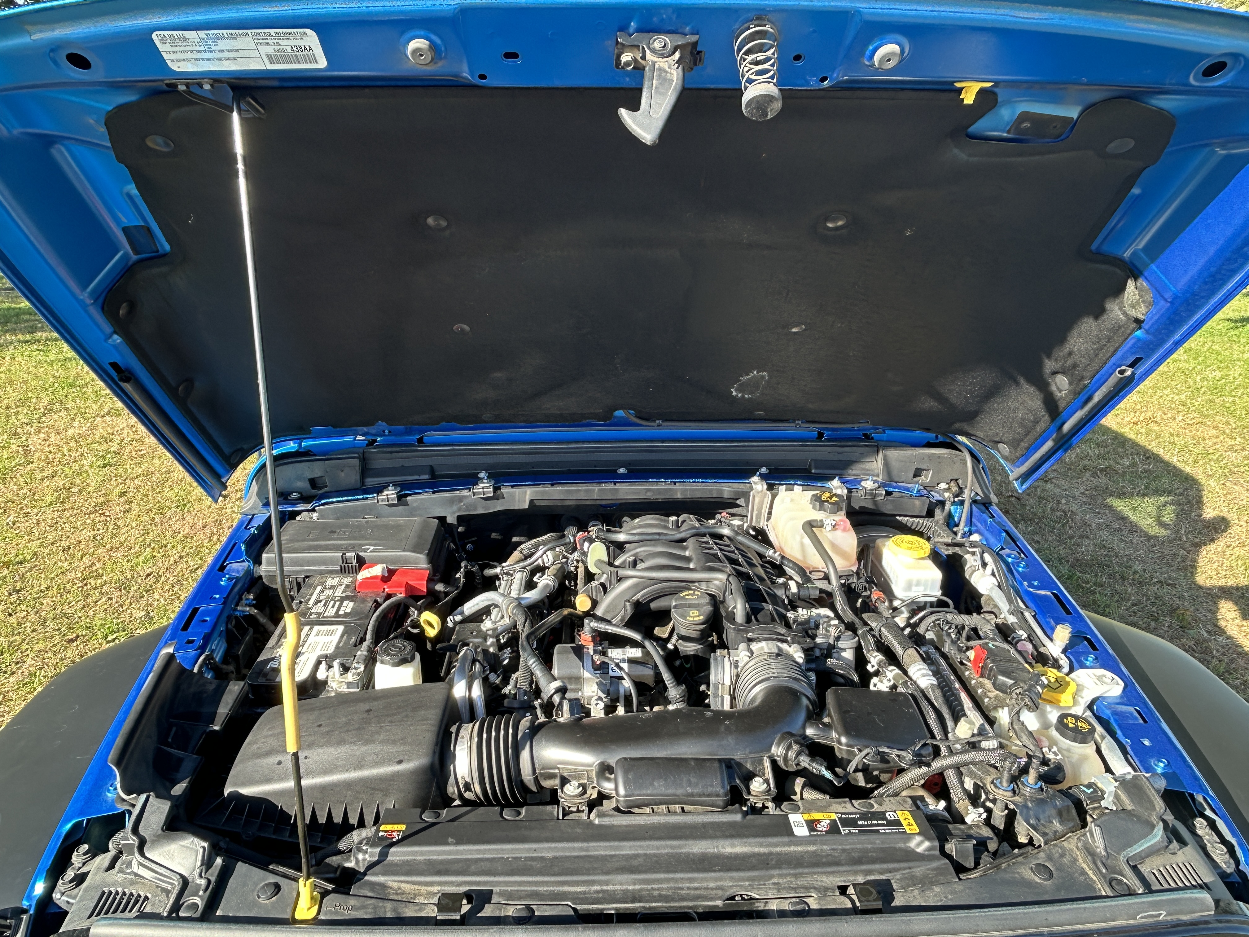 Used 2022 Jeep Wrangler Sport AWD/4WD image 10