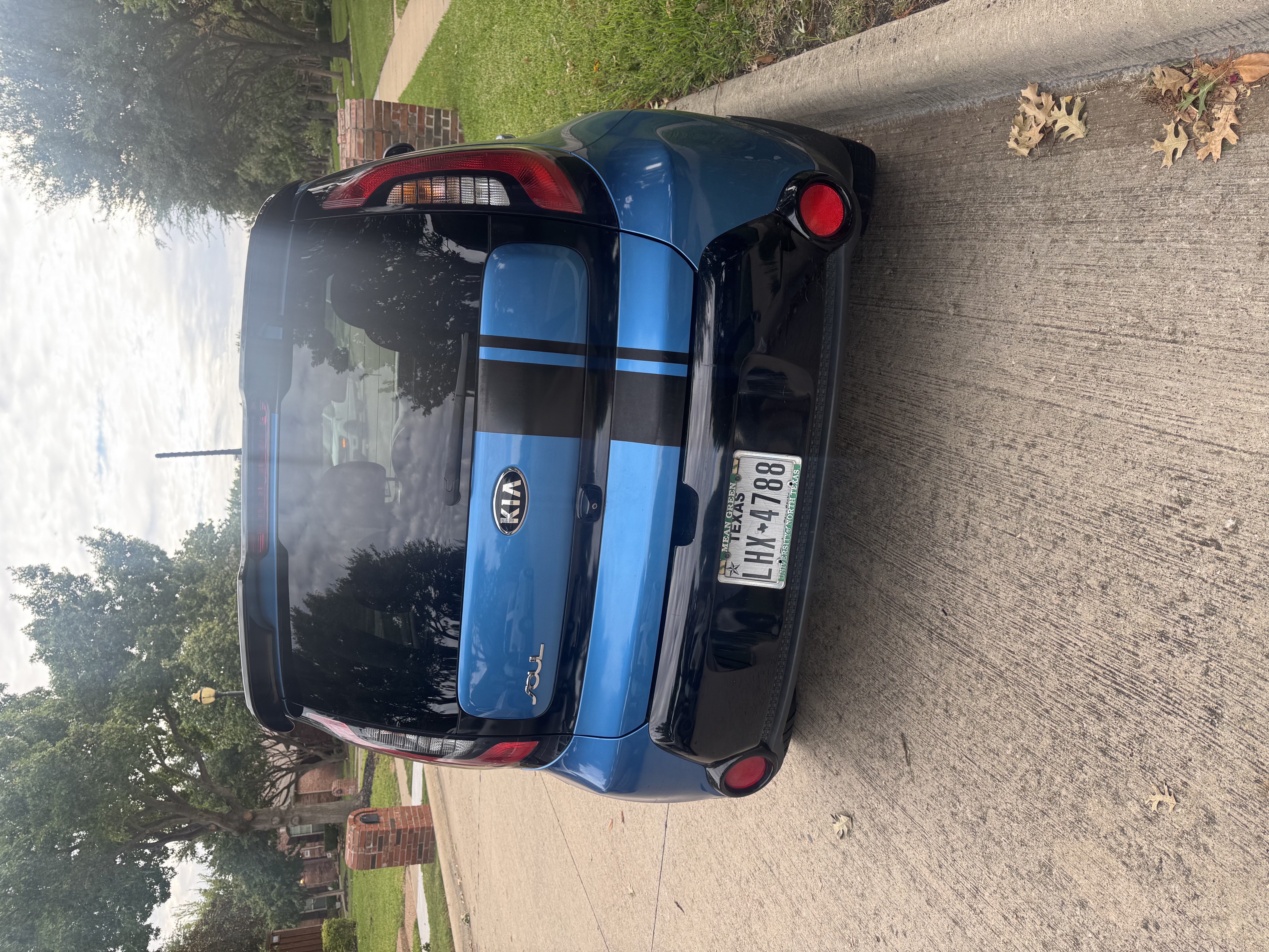 Used 2016 Kia Soul + FWD image 5