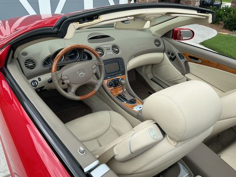 Used 2008 Mercedes-Benz SL 550 image 13