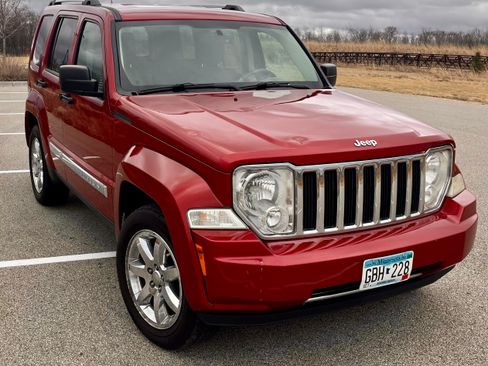 Used 2008 Jeep Liberty Limited w/ Premium Group II image 10