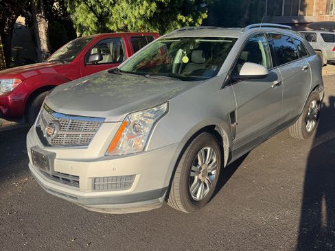 Used 2012 Cadillac SRX Luxury image 4