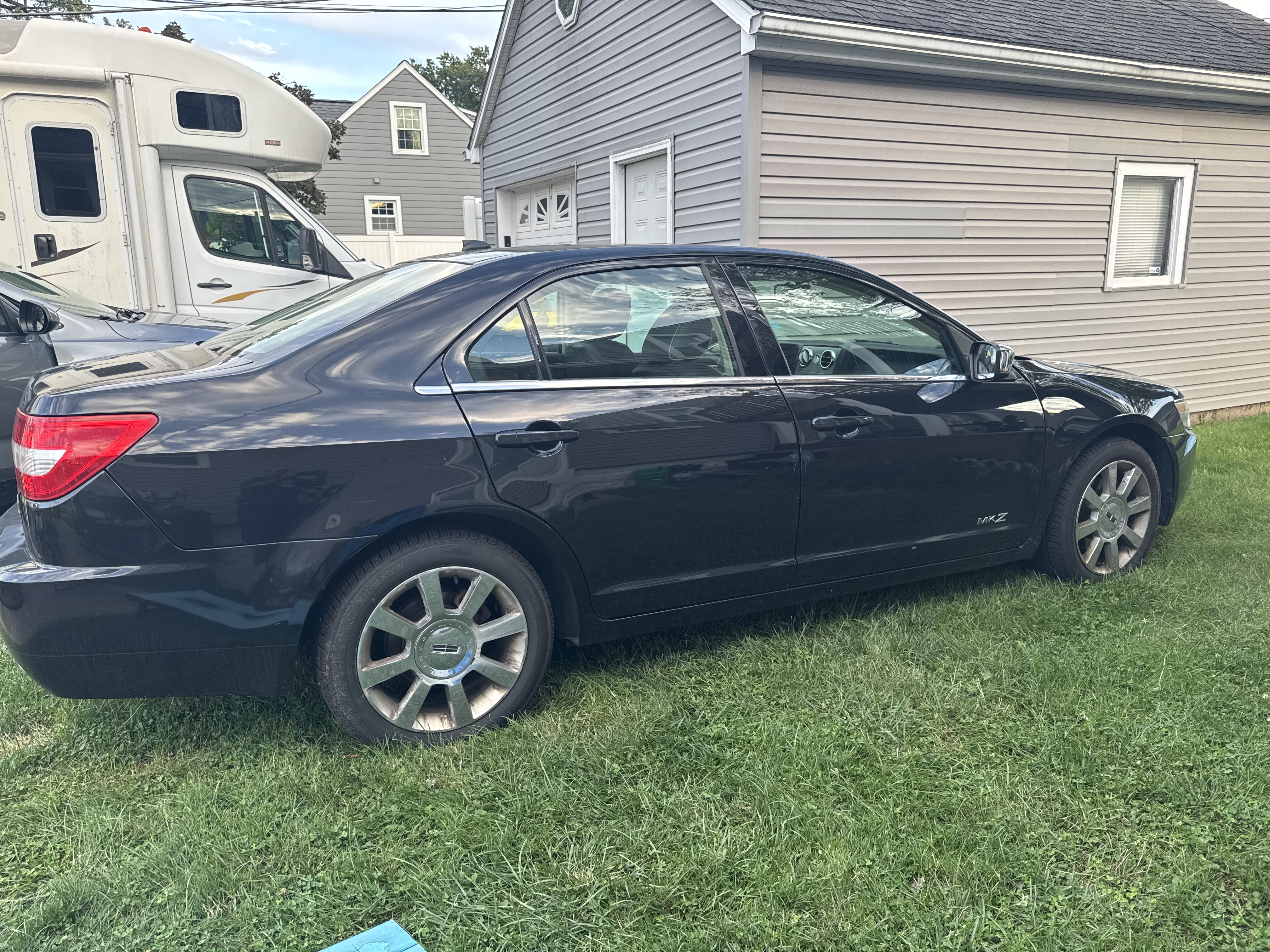 Used 2009 Lincoln MKZ FWD image 4