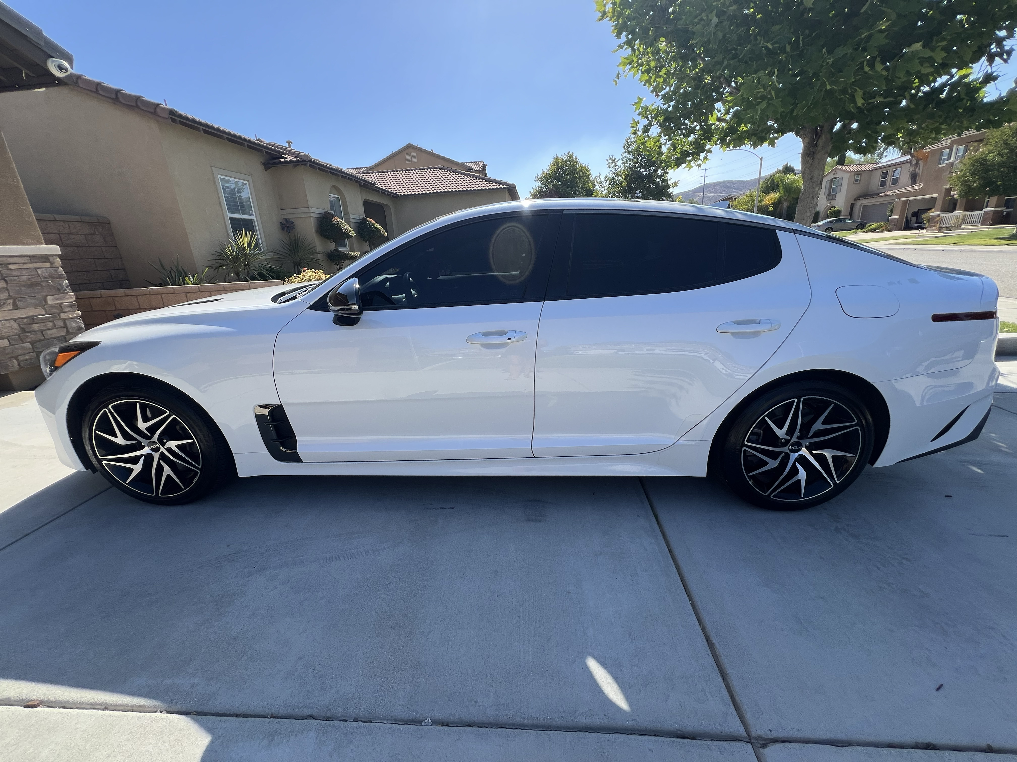 Used 2023 Kia Stinger GT-Line w/ Sun & Sound Package AWD/4WD image 13