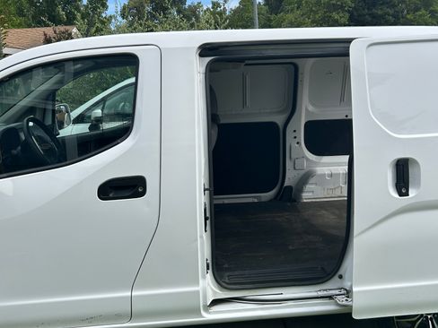 Used 2019 Nissan NV200 SV w/ Navigation Package FWD image 6