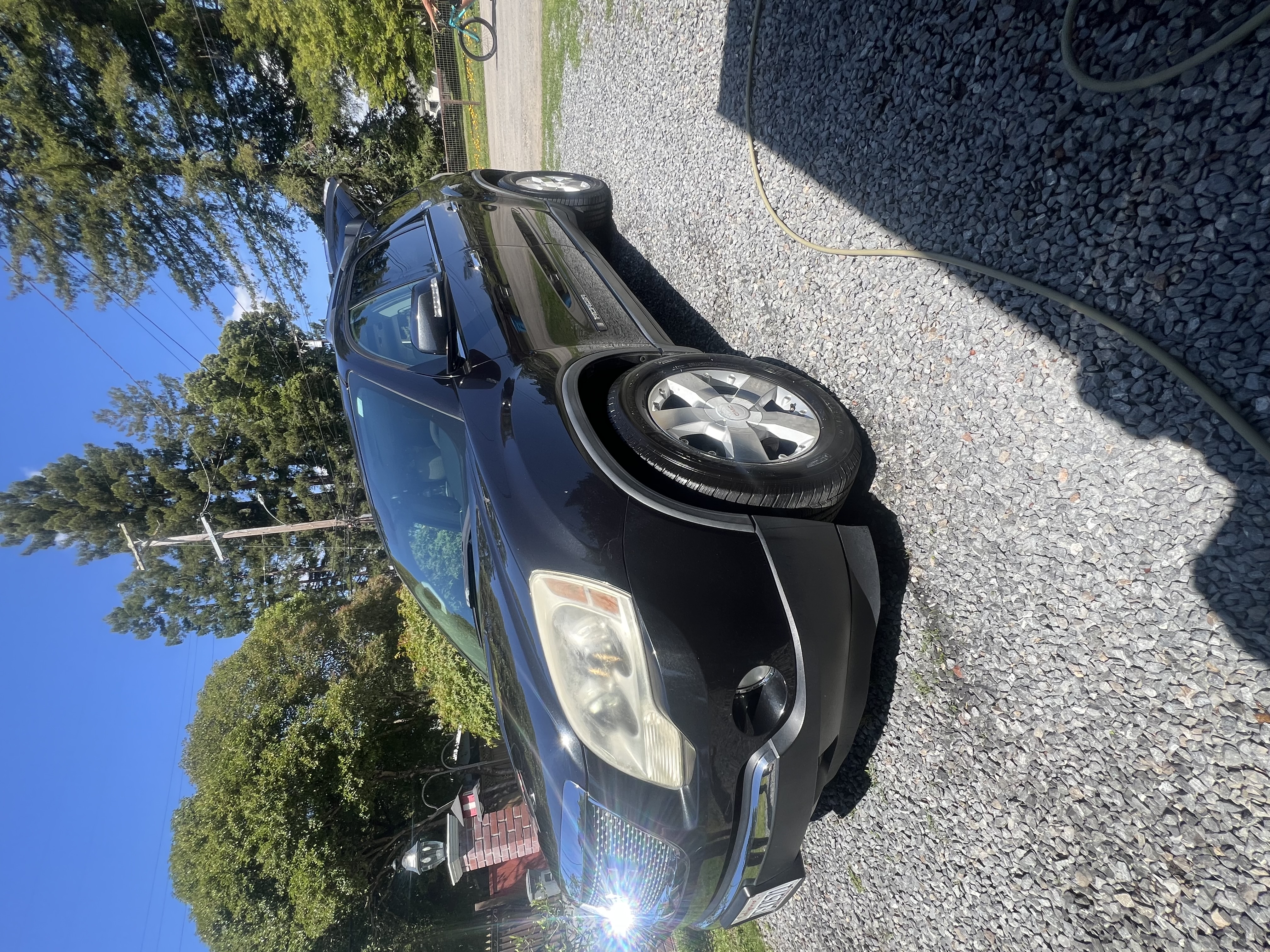 Used 2008 GMC Acadia SLT AWD/4WD image 1