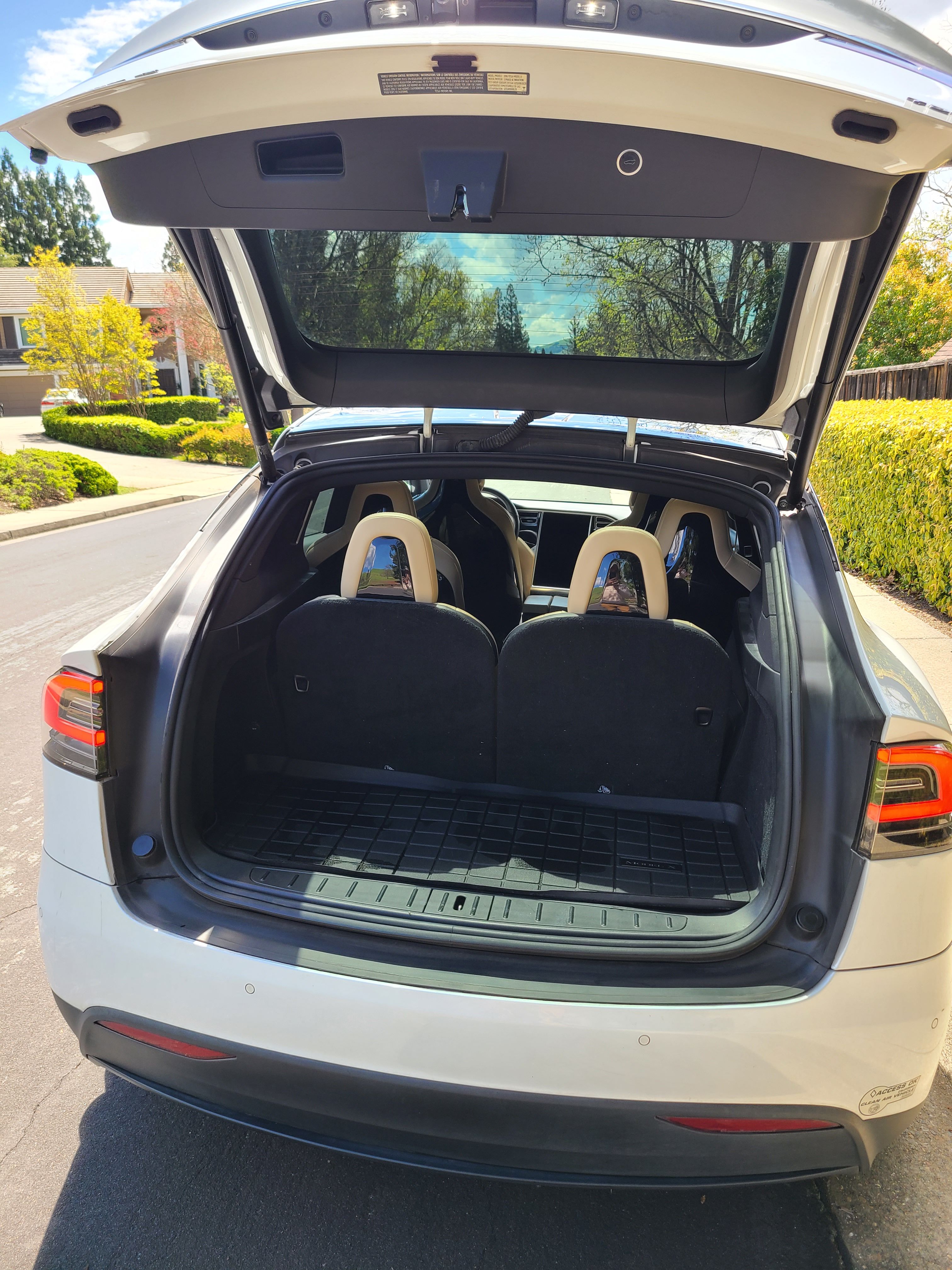 Used 2016 Tesla Model X 75D AWD/4WD image 16