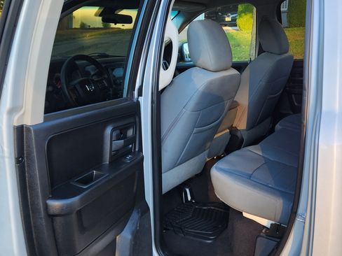 Used 2013 RAM 1500 Express image 13