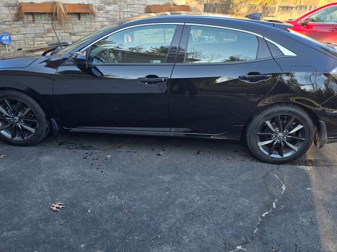 Used 2021 Honda Civic EX image 4