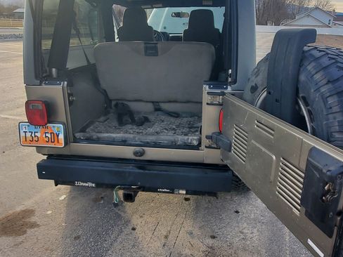 Used 2005 Jeep Wrangler Unlimited Rubicon image 6