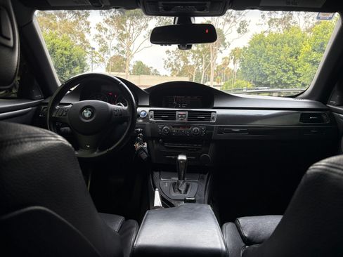 Used 2011 BMW 335i Convertible RWD image 12