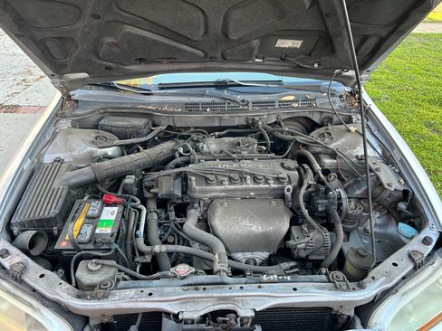 Used 2001 Honda Accord LX image 6