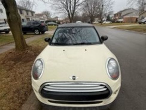 Used 2015 MINI Cooper 2-Door Hardtop image 6