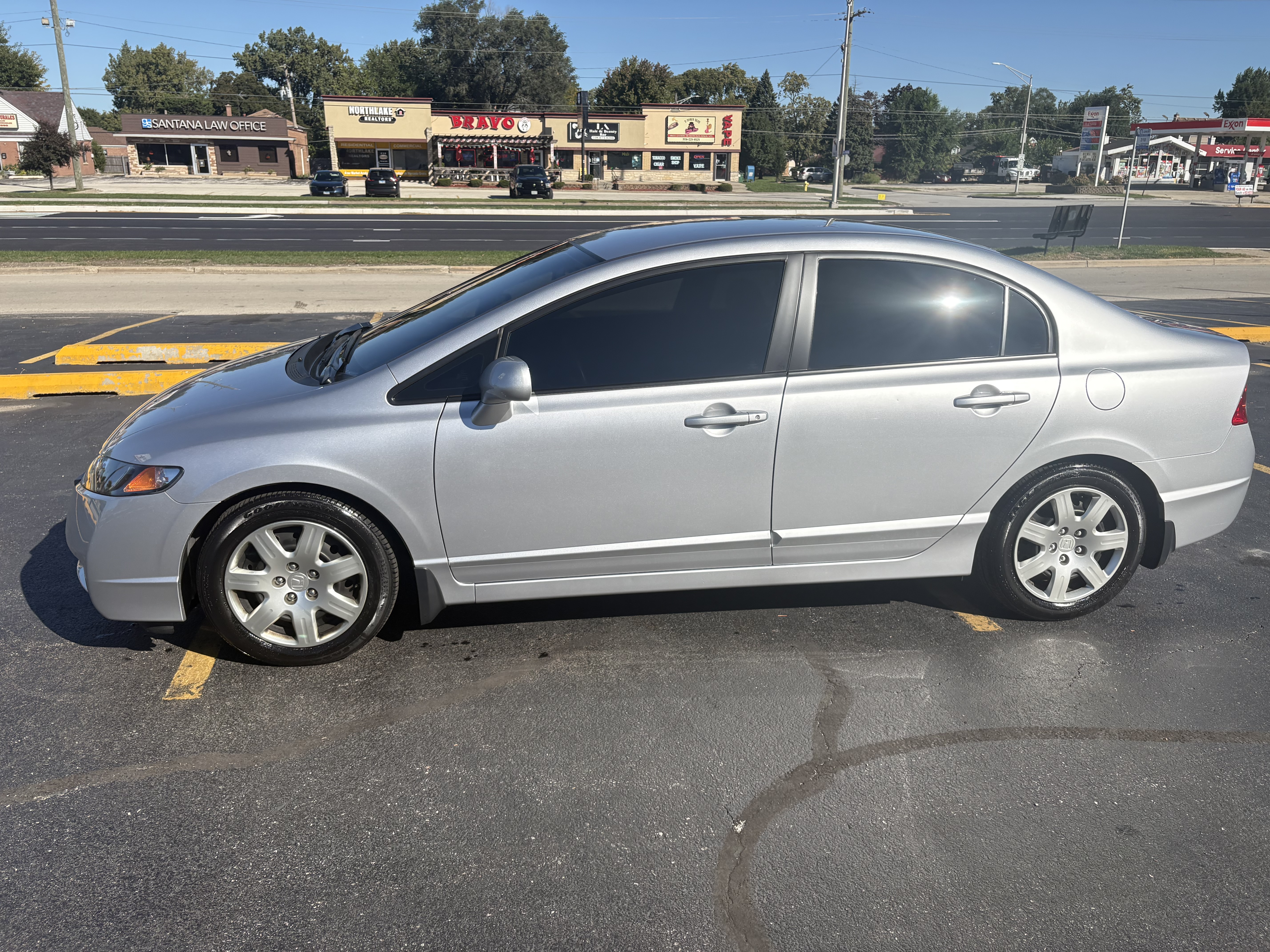 Used 2010 Honda Civic LX image 4