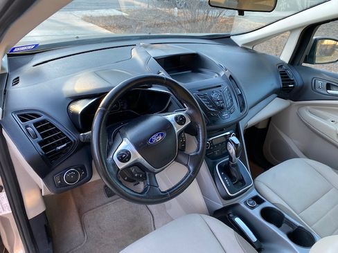 Used 2015 Ford C-MAX SE image 10