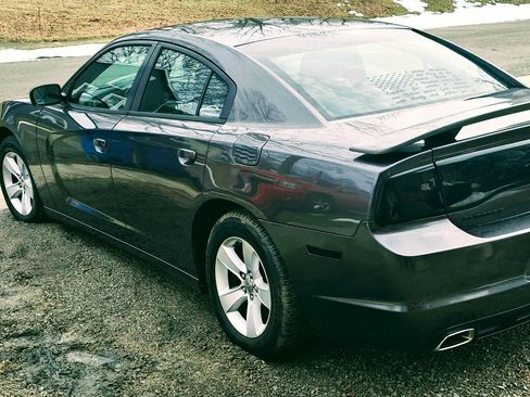 Used 2014 Dodge Charger SE image 6