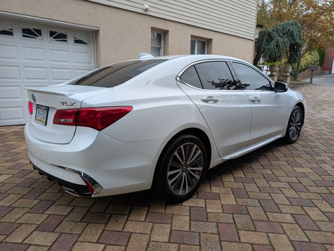 Used 2018 Acura TLX V6 w/ Advance Package image 11