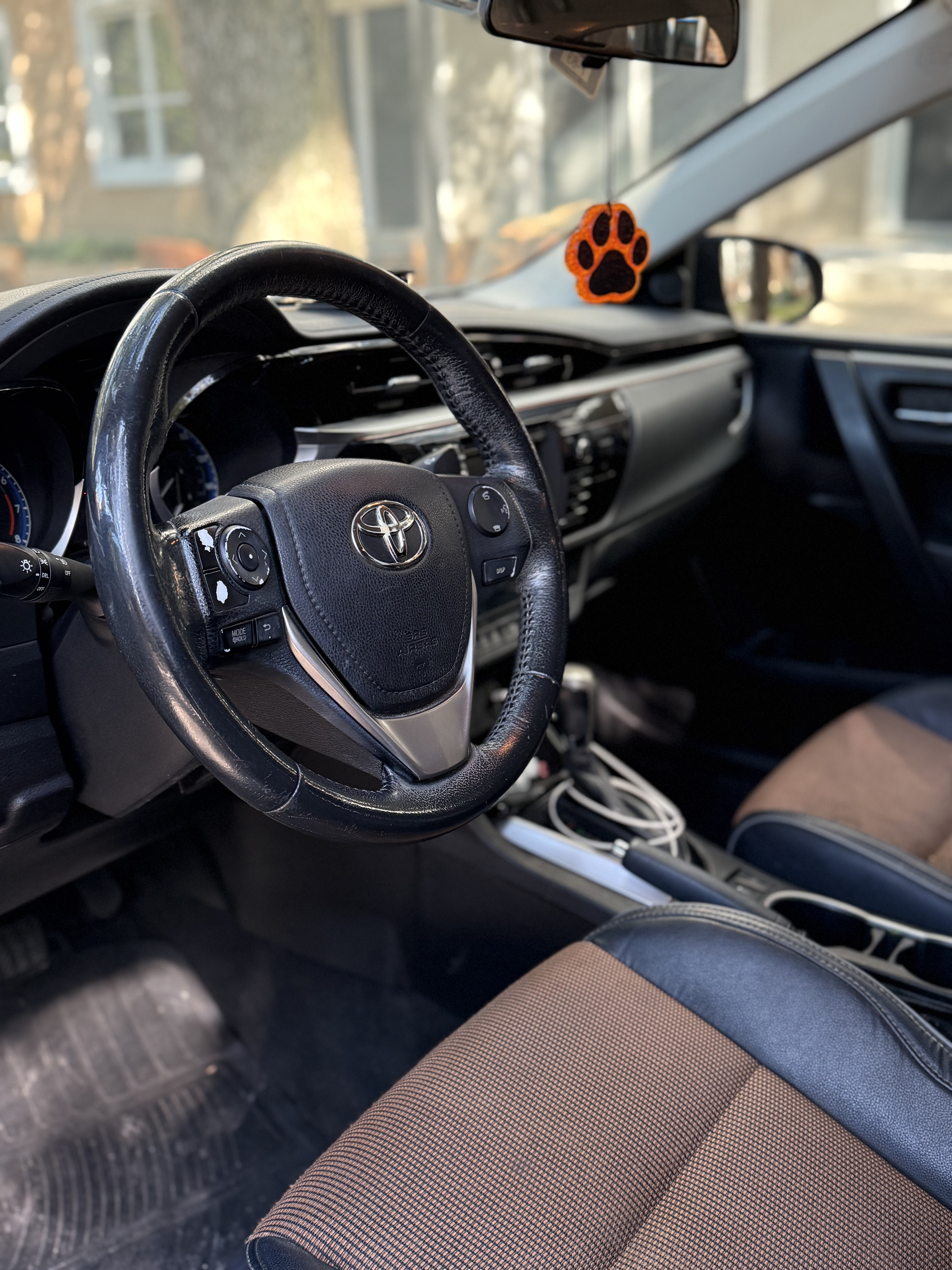 Used 2014 Toyota Corolla S FWD image 8