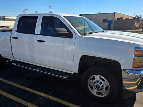 Used 2015 Chevrolet Silverado 2500 LT image 6