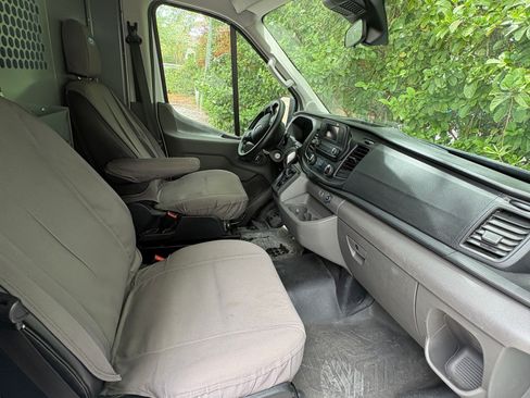 Used 2022 Ford Transit 150 Medium Roof w/ Exterior Upgrade Package RWD image 9