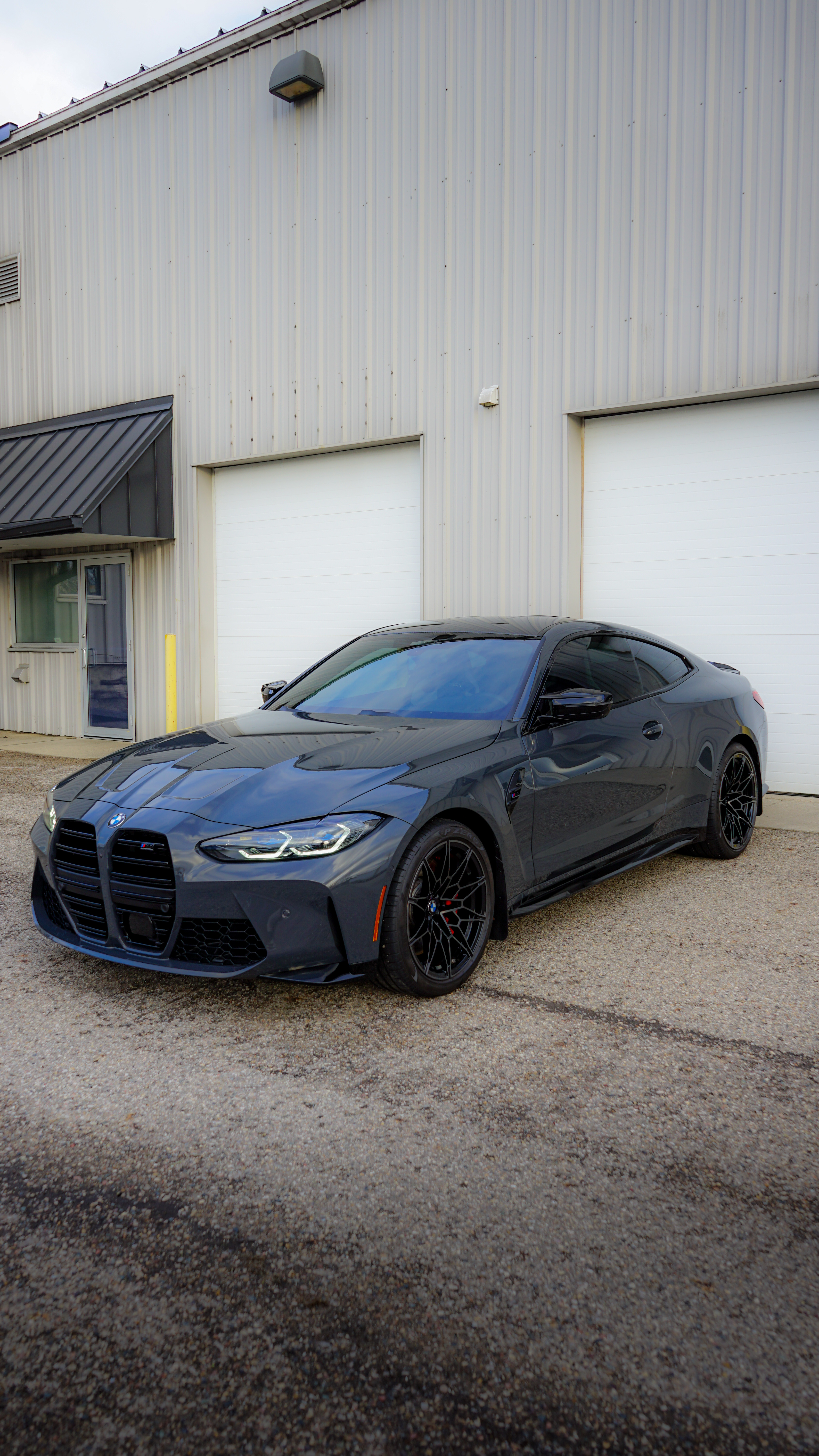 Used 2022 BMW M4 xDrive Competition w/ Executive Package AWD/4WD image 2