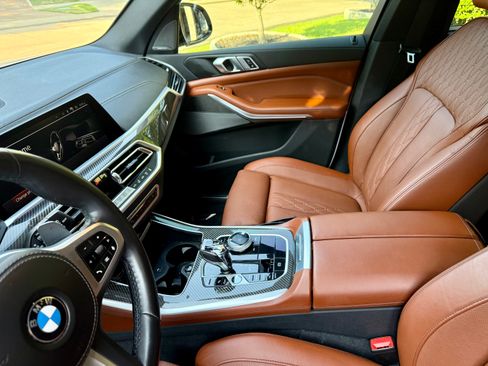 Used 2022 BMW X5 M50i w/ Executive Package image 13