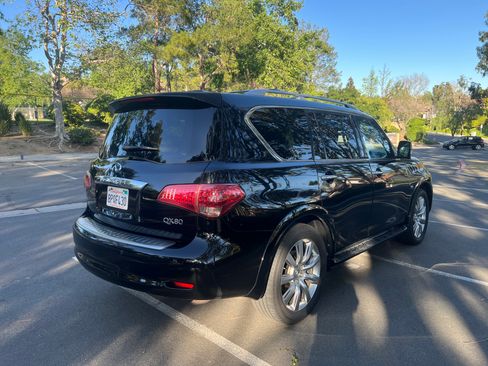 Used 2014 INFINITI QX80 2WD w/ Deluxe Touring Package image 8