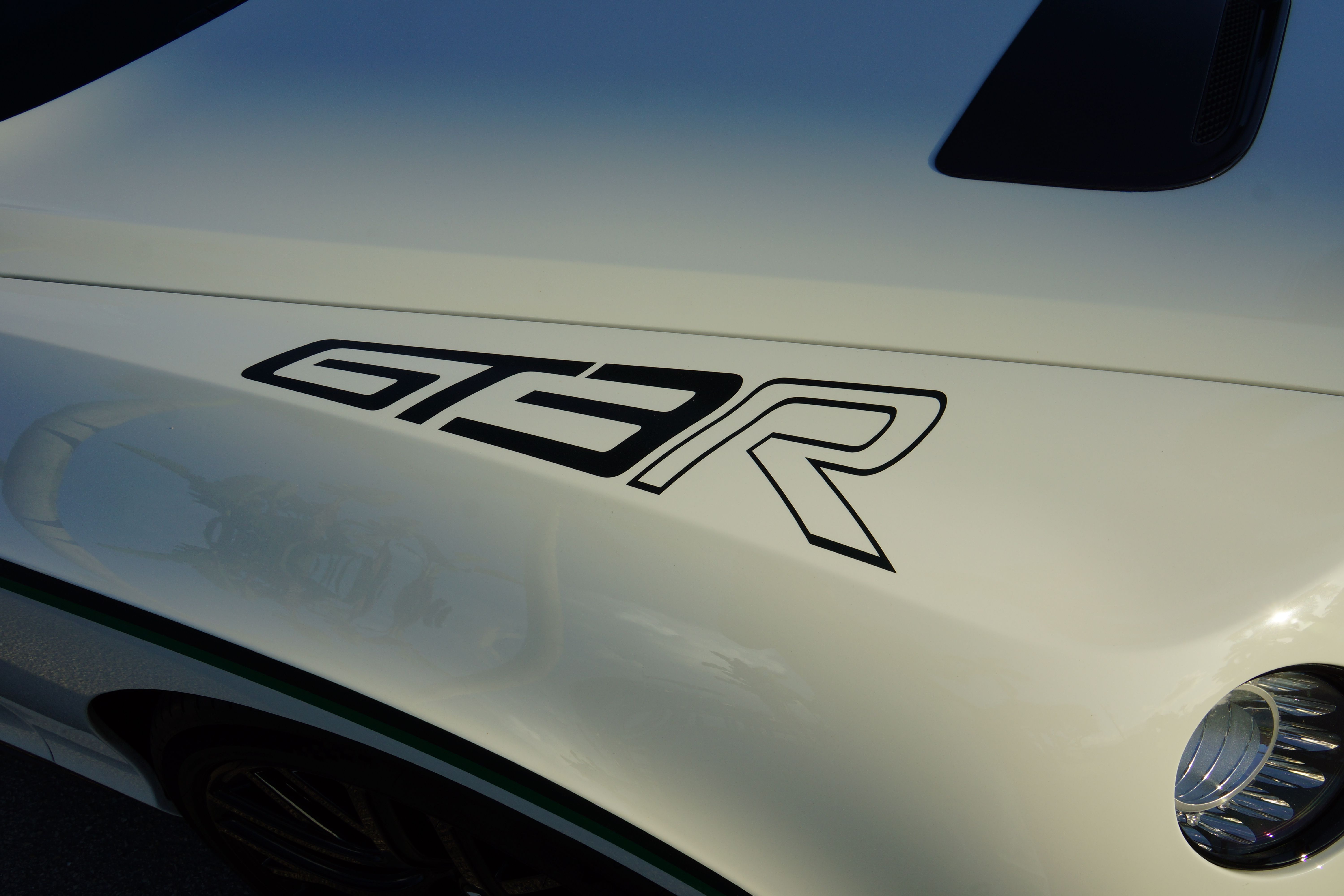 Used 2015 Bentley Continental GT3-R AWD/4WD image 31
