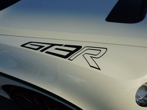 Used 2015 Bentley Continental GT3-R AWD/4WD image 31