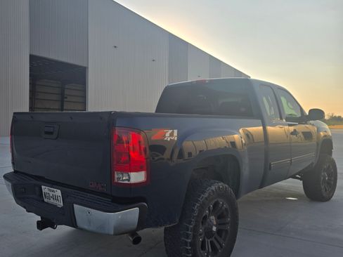 Used 2011 GMC Sierra 1500 SLE image 4
