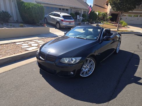Used 2011 BMW 335is Convertible image 4