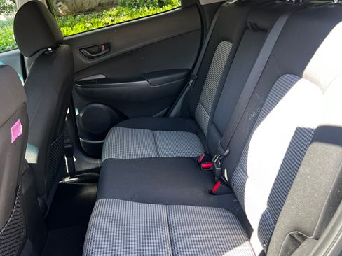 Used 2021 Hyundai Kona SEL image 6