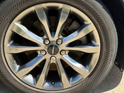 Used 2012 Chrysler 300 C w/ 19-Premium Speaker Group image 22