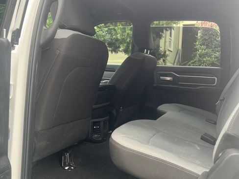 Used 2022 RAM 2500 Big Horn AWD/4WD image 11