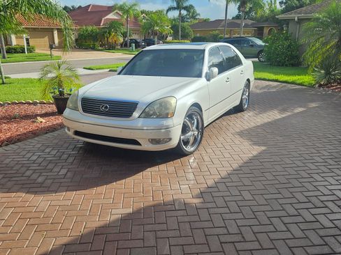Used 2002 Lexus LS 430 image 5