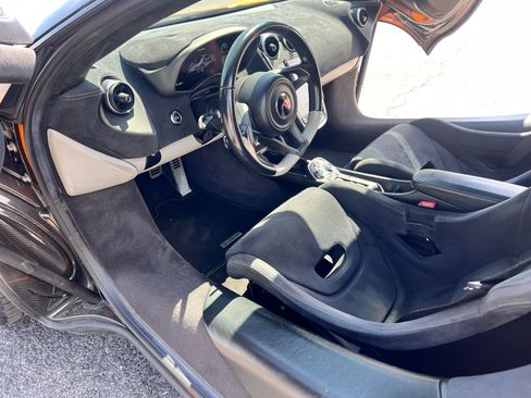 Used 2016 McLaren 570S Coupe image 24