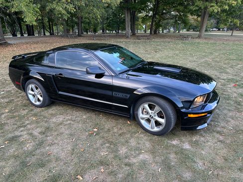 Used 2007 Ford Mustang GT Premium image 4